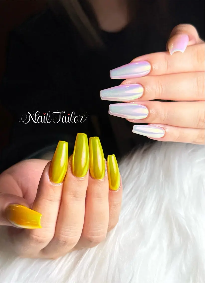 ネイル ミラーネイル スカルプネイル ホワイト 黄色 ハンドネイル NailTailor ネイルテイラーのネイルデザイン