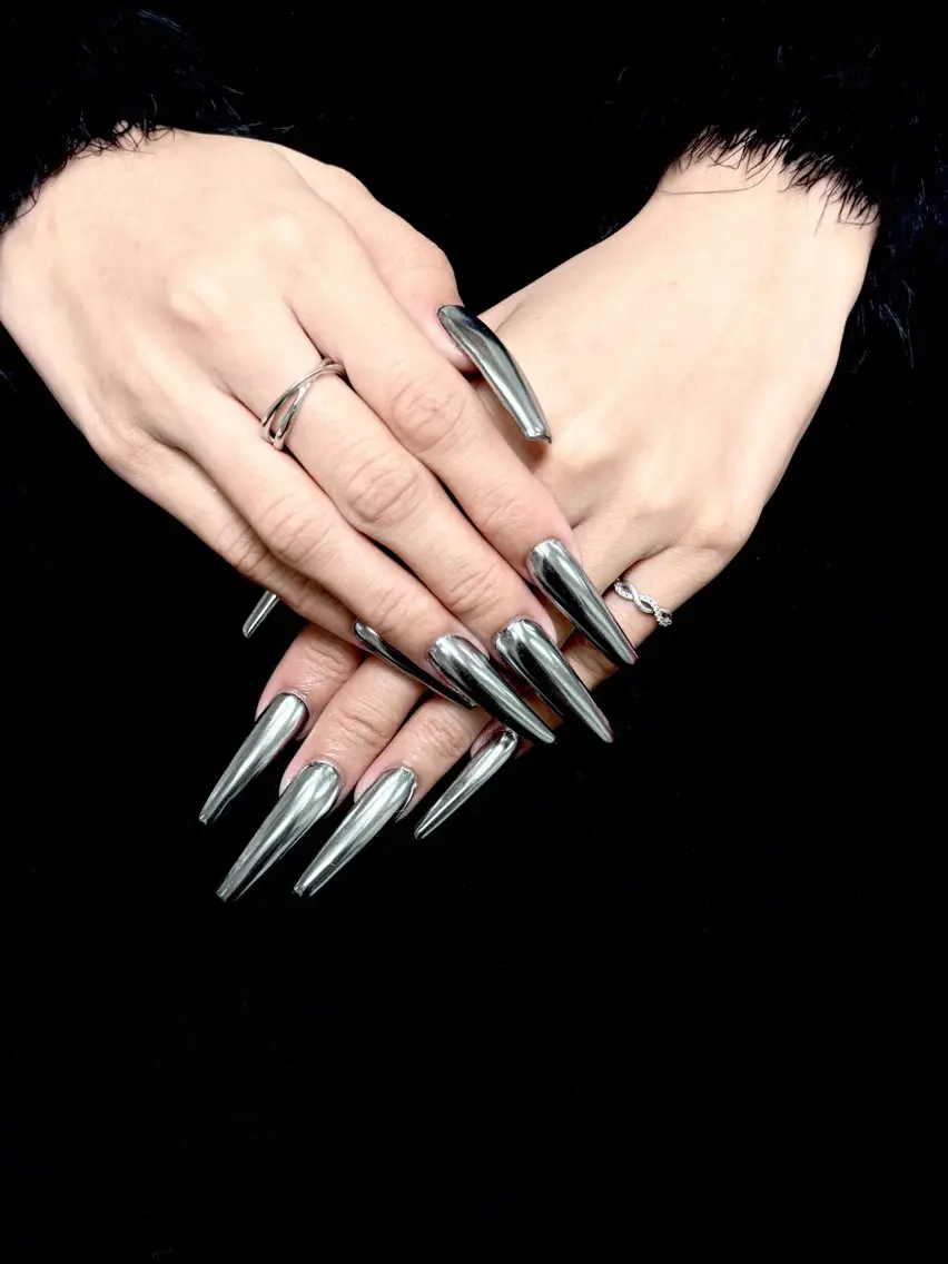 ネイル ハンドネイル ongles chicのネイルデザイン