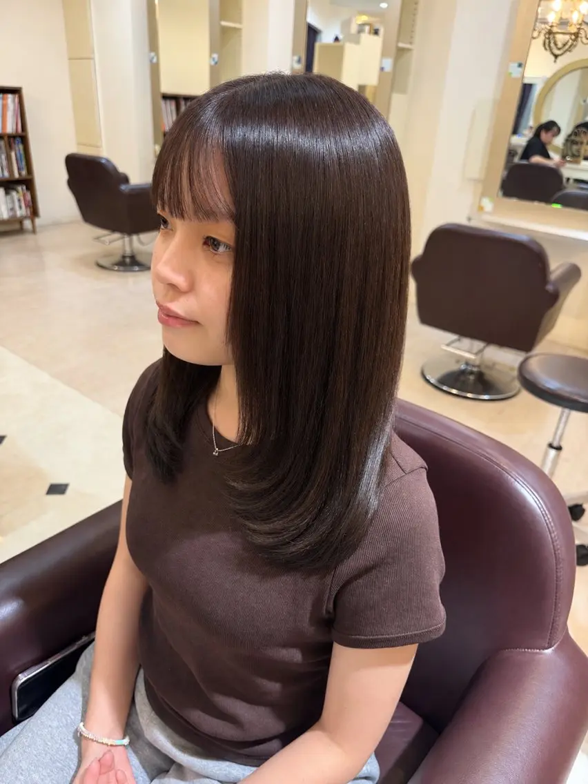 セミロング レイヤーカット カット ヘアカラー ありま ゆうなのヘアスタイル