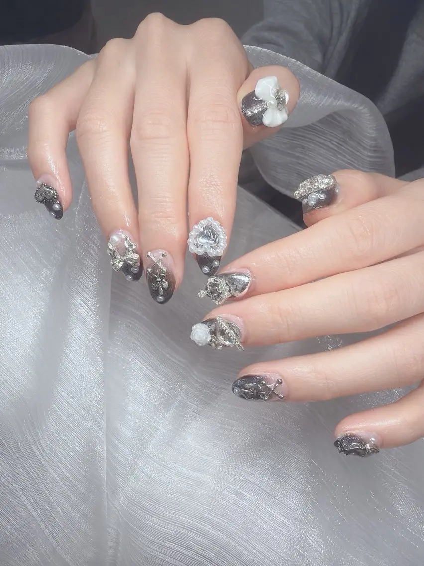 ネイル ハンドネイル Lee Nailsのネイルデザイン