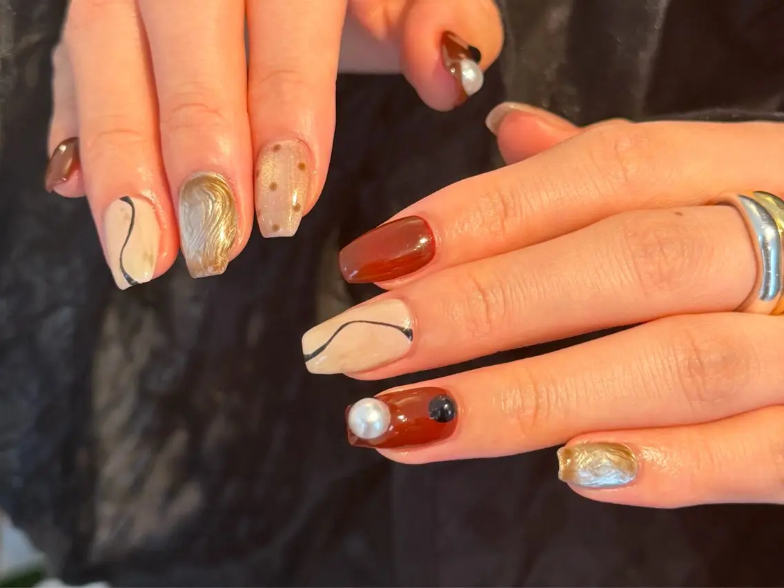 ネイル クリアネイル フラッシュネイル フラッシュマグ フレンチネイル マグネットネイル Luana nailのネイルデザイン