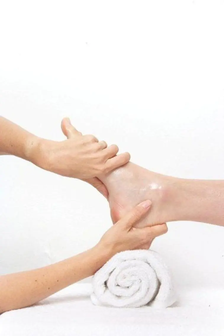 新メニュー!!角質ケア+贅沢FootTreatment♪¥9,900 →4,900の写真