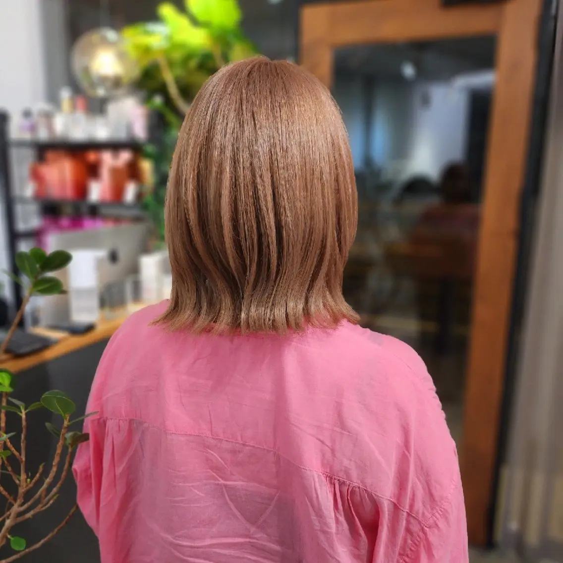 ミディアム カラー ベージュカラー ブリーチ 金田 拓也のヘアスタイル