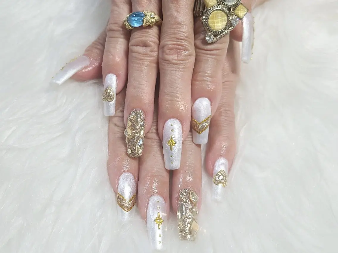 ネイル ハンドネイル Lily Eye&Nailのネイルデザイン