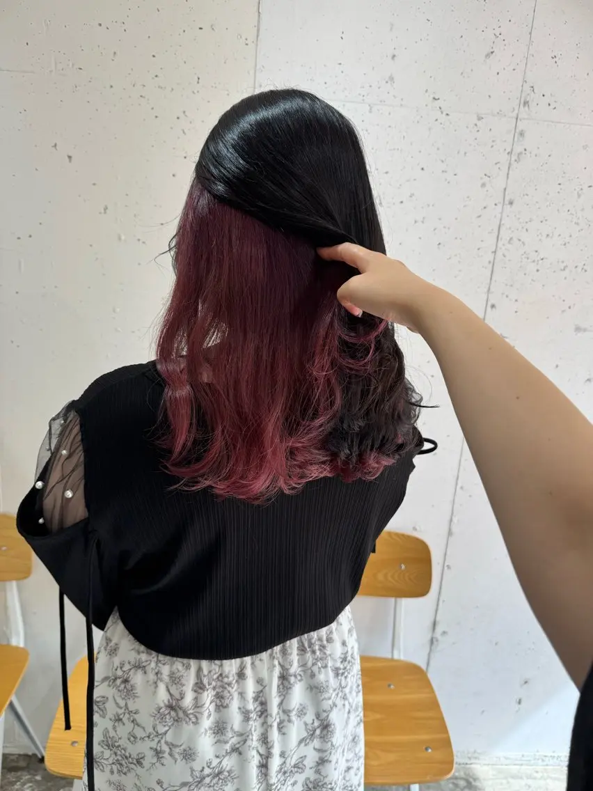 セミロング ヘアカラー ダブルカラー🌈 miinaのヘアスタイル