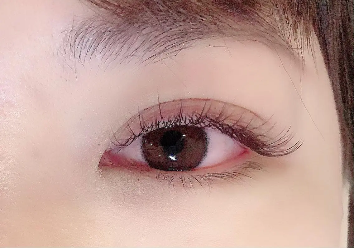マツエク・マツパ カラーマツエク フラットラッシュ Eyelash GENICのマツエク・マツパデザイン