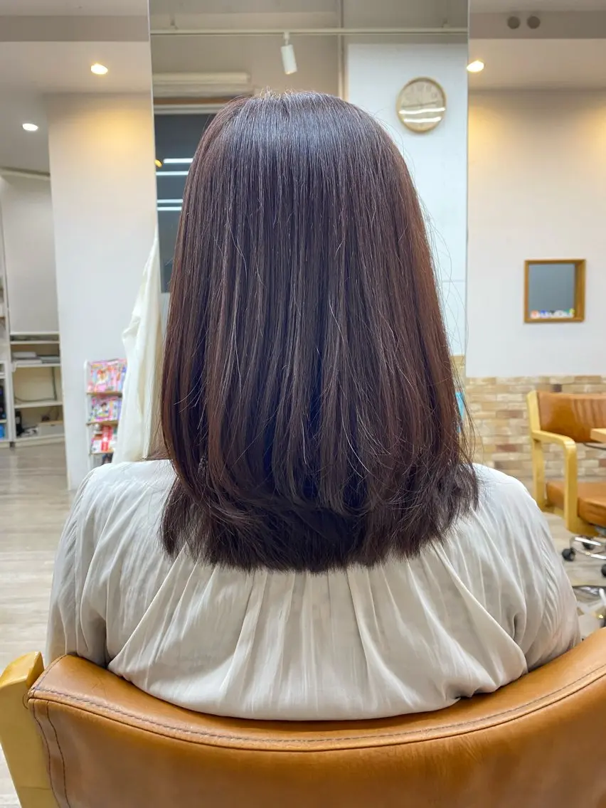 ミディアム ミディアムレイヤー レイヤーカット オスメニア 真也のヘアスタイル