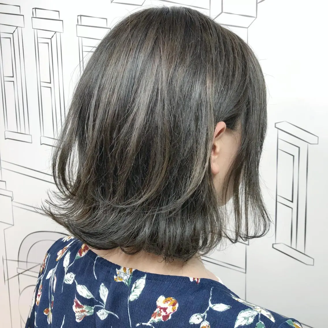 ミディアム 外ハネヘア レイヤー⭐️カラー ⭐️平川雅史のヘアスタイル