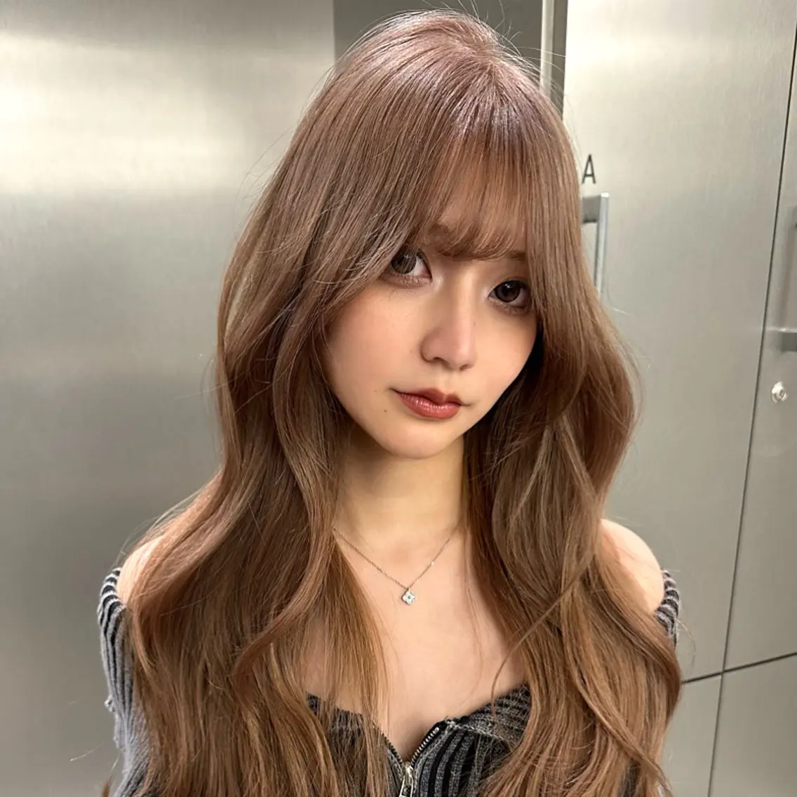 ロング カラー ハイトーン/ブリーチ 🤍Suzuka🤍のヘアスタイル
