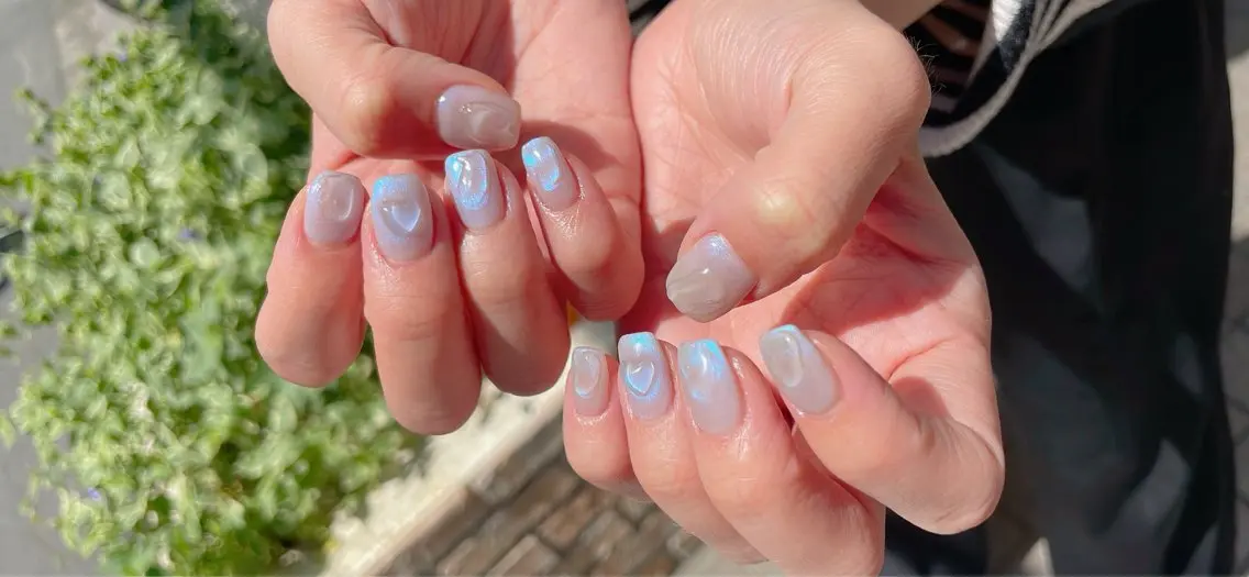 ネイル オーロラネイル ジェルネイル パラジェル 春ネイル nailroom OHANA🌴のネイルデザイン