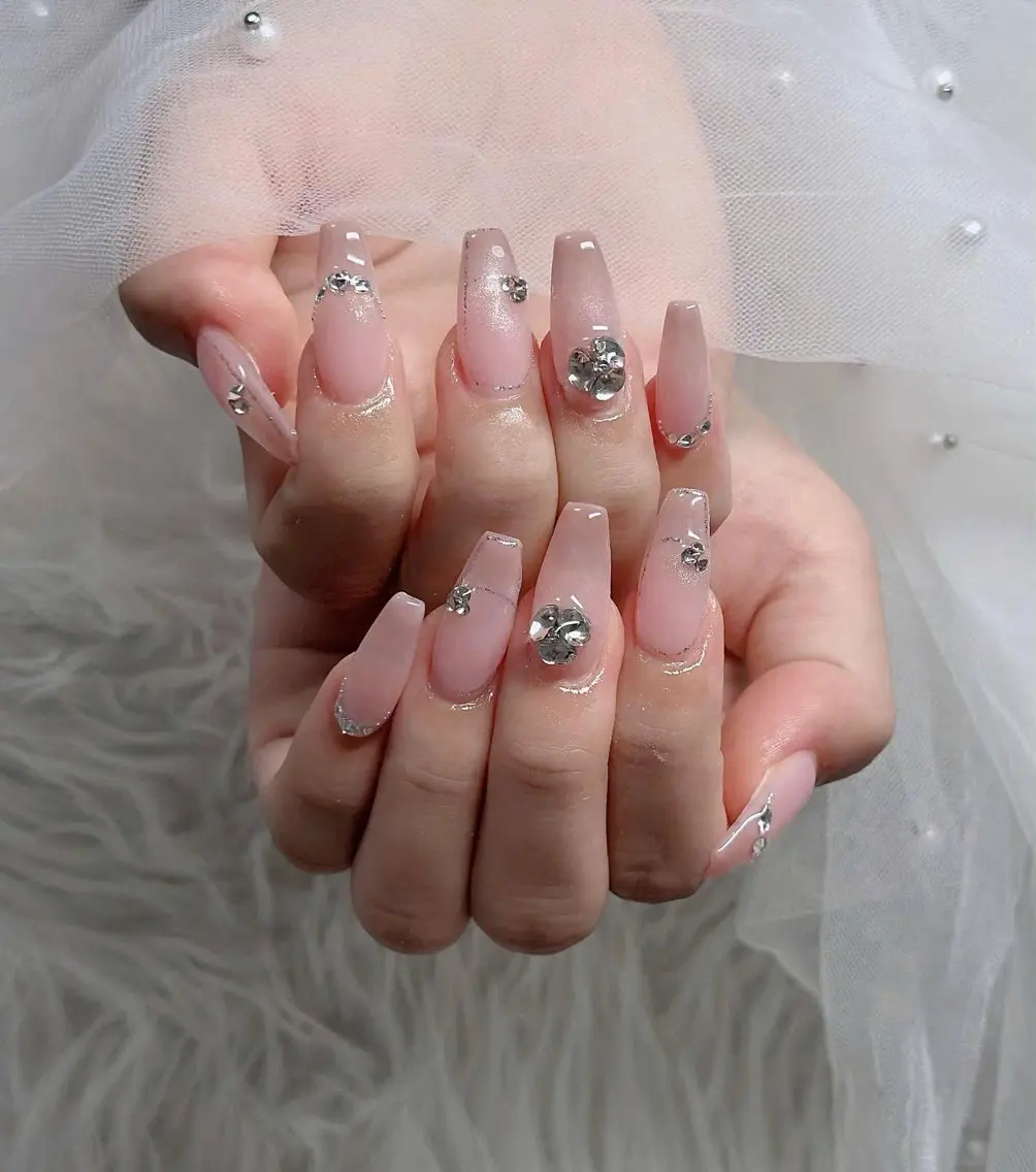 ネイル フレンチネイル ジェルネイル ハロウィン キラキラネイル 韓国ネイル ハンドネイル H.baby Nail Salonのネイルデザイン