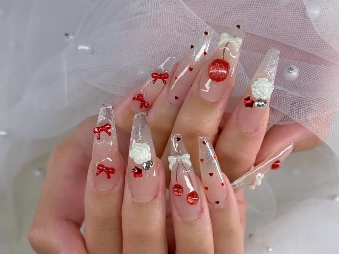 ネイル オーロラネイル ボルドー ブラウン 氷ネイル・うるうるネイル キラキラネイル ハンドネイル Sora  Nail 長さ出し専門店のネイルデザイン