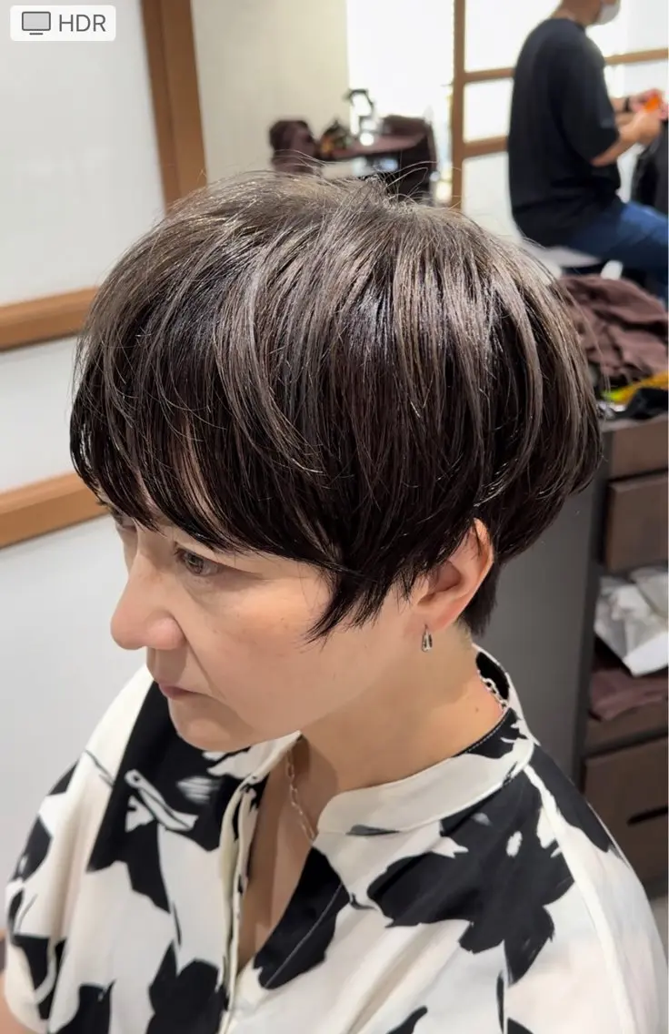 ショート カラー グレージュ ショートヘア 伊藤 慎吾のヘアスタイル