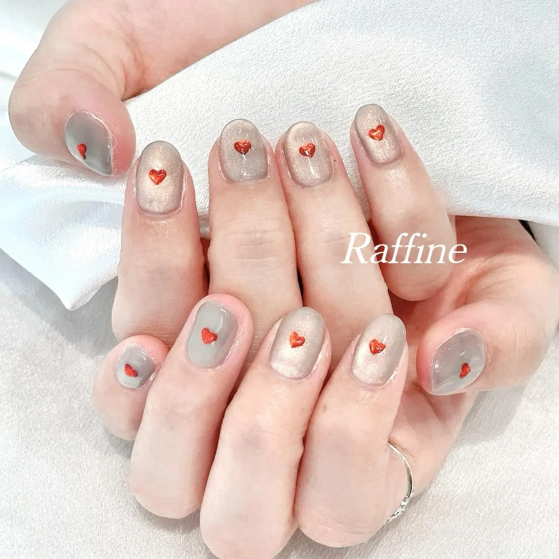 ネイル RAFFINE haru🦋🩵のネイルデザイン