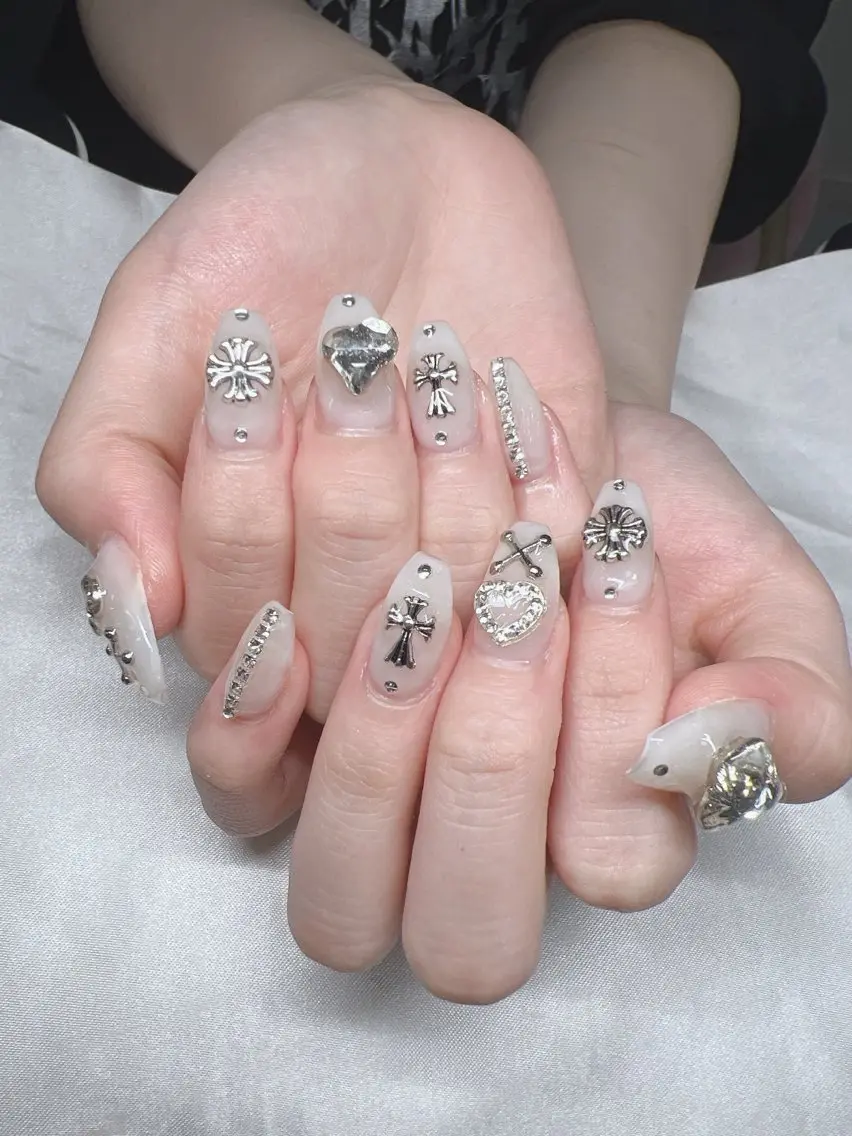 ネイル 長さ出し グラデーション キラキラネイル マグネットネイル ニュアンスネイル Lee Nails チップ長さだし専門店のネイルデザイン