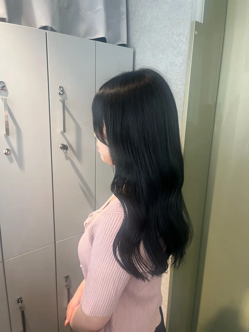 ロング カラー ヘアカラー トリートメント akira iconのヘアスタイル
