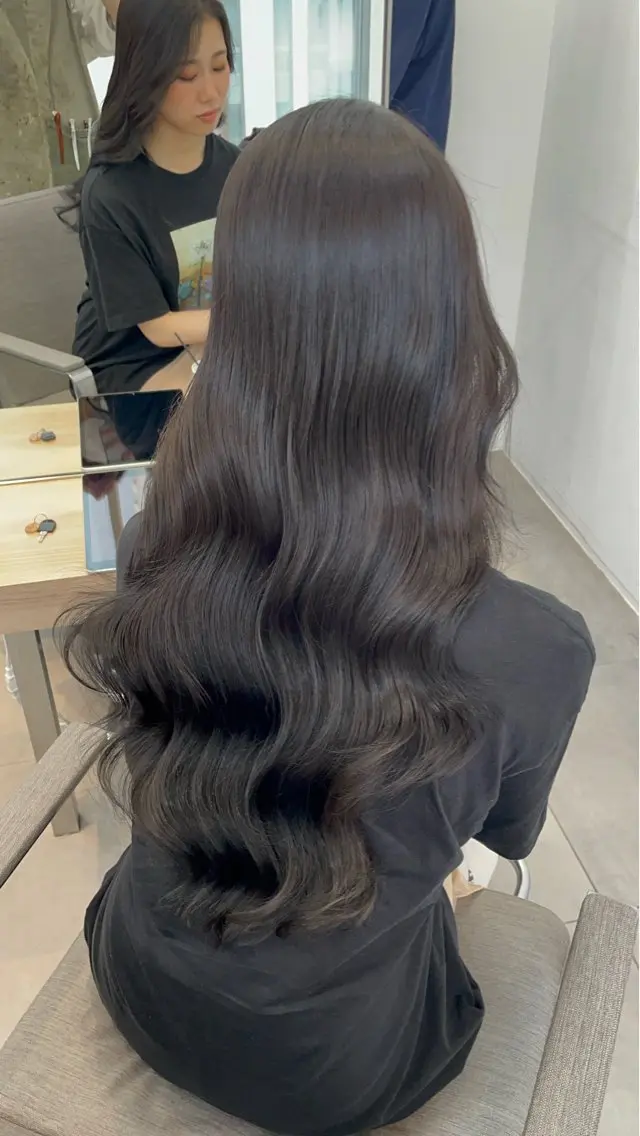 ロング カラー 髪質改善 ✨髪質改善✨美髪 矯正🫧小泉のヘアスタイル