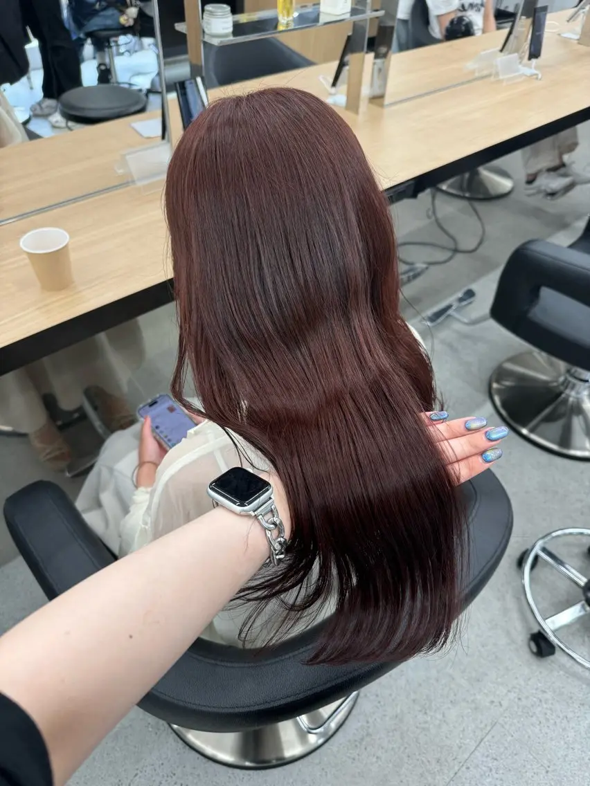 ロング カラー 暗髪🩶ラベンダー/ ブルー/ユウナ🤍のヘアスタイル