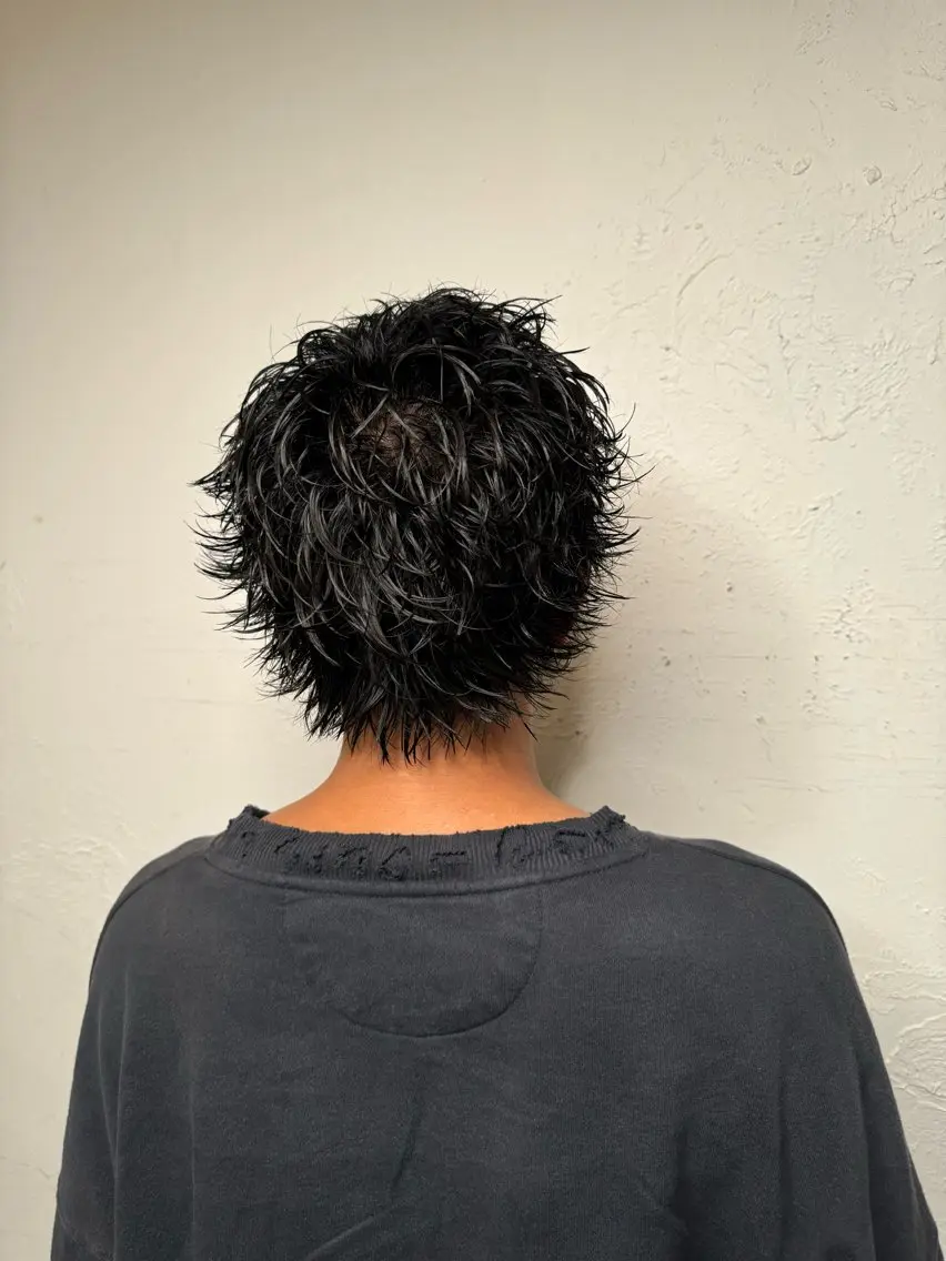 ショート メンズ センターパート ダウンパーマ フェードカット メンズハイライト メンズパーマ カット トリートメント 💈メンズ特化💈 TASUKUのヘアスタイル