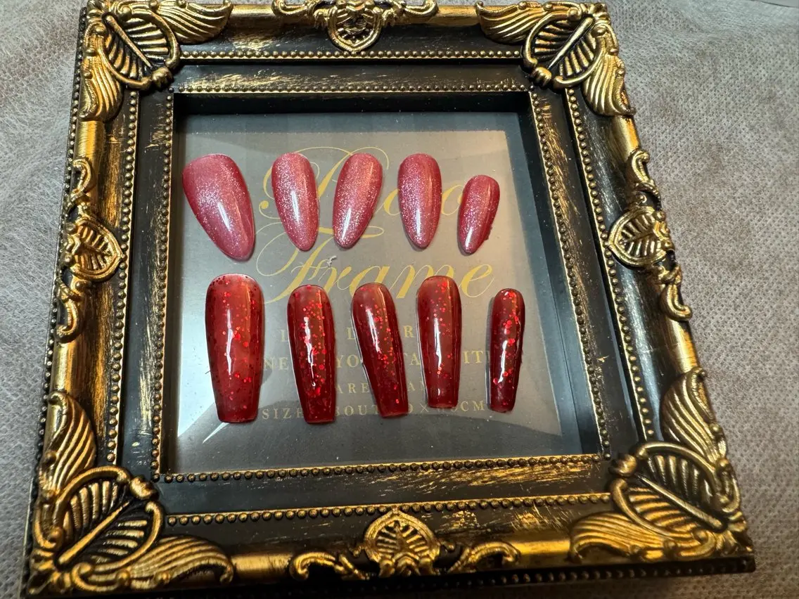 現在、技術習得の為スカルプチュアネイル(つけ爪)のモニター様を募集しております💅⚠️こちらのページからは、予約不可⚠️の写真