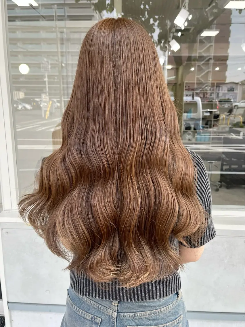 ロング カラー ブリーチ ブリーチなしカラー ヘアカラー 長山 茉白のヘアスタイル