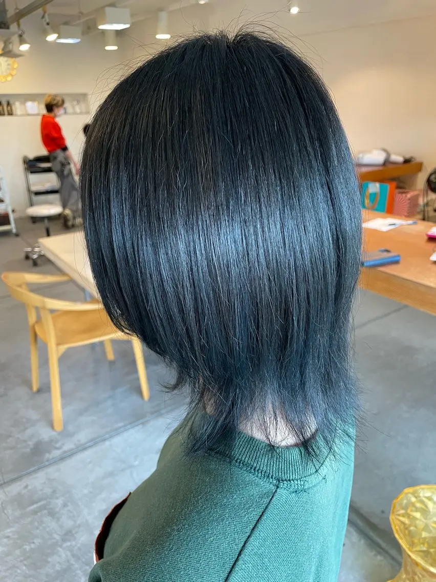 ショート カラー 黒髪 ブルーカラー ブルーブラック カット ヘアカラー トリートメント IORI #韓国ヘア#髪質改善のヘアスタイル