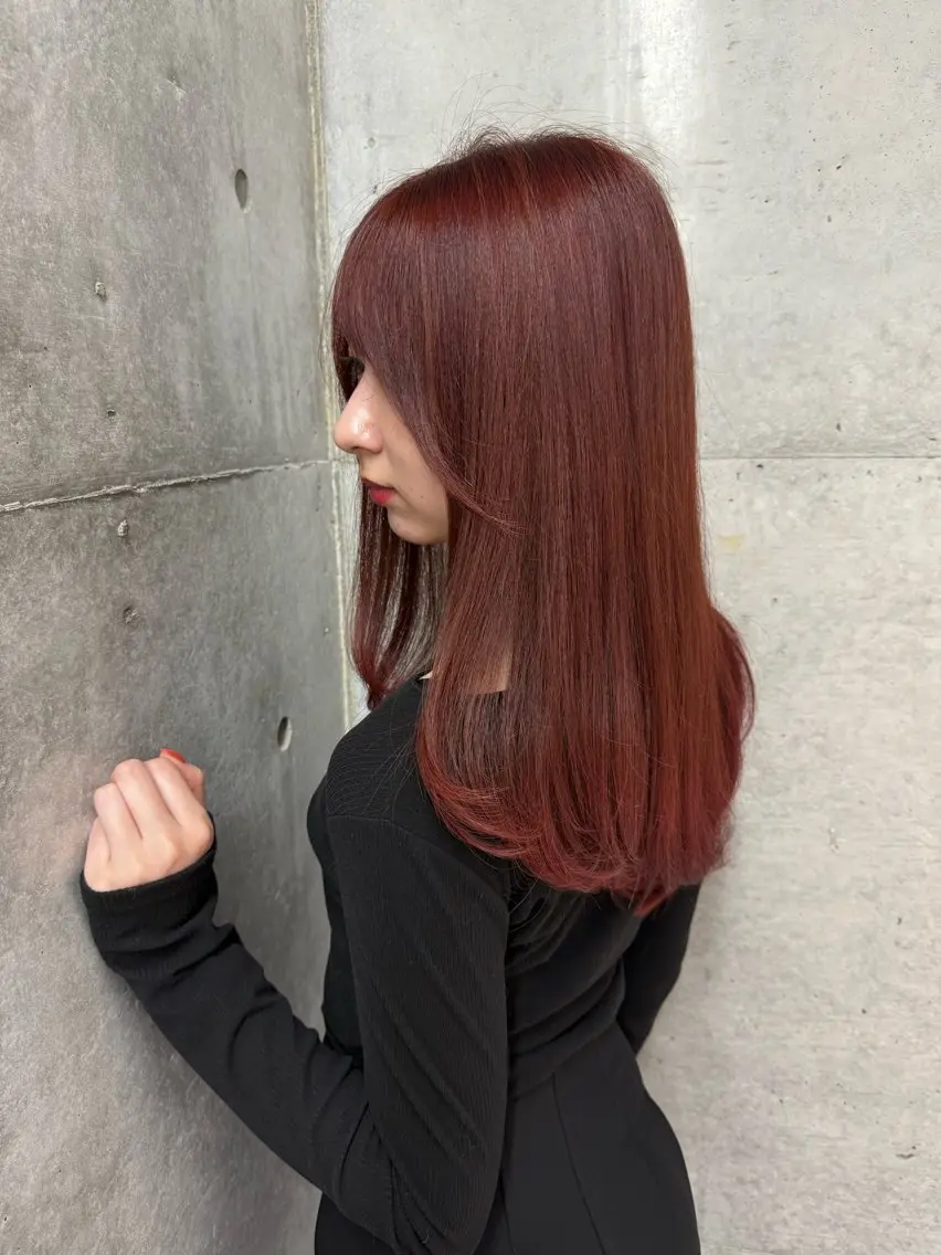 セミロング カラー カット トリートメント shion 透明感カラーのヘアスタイル