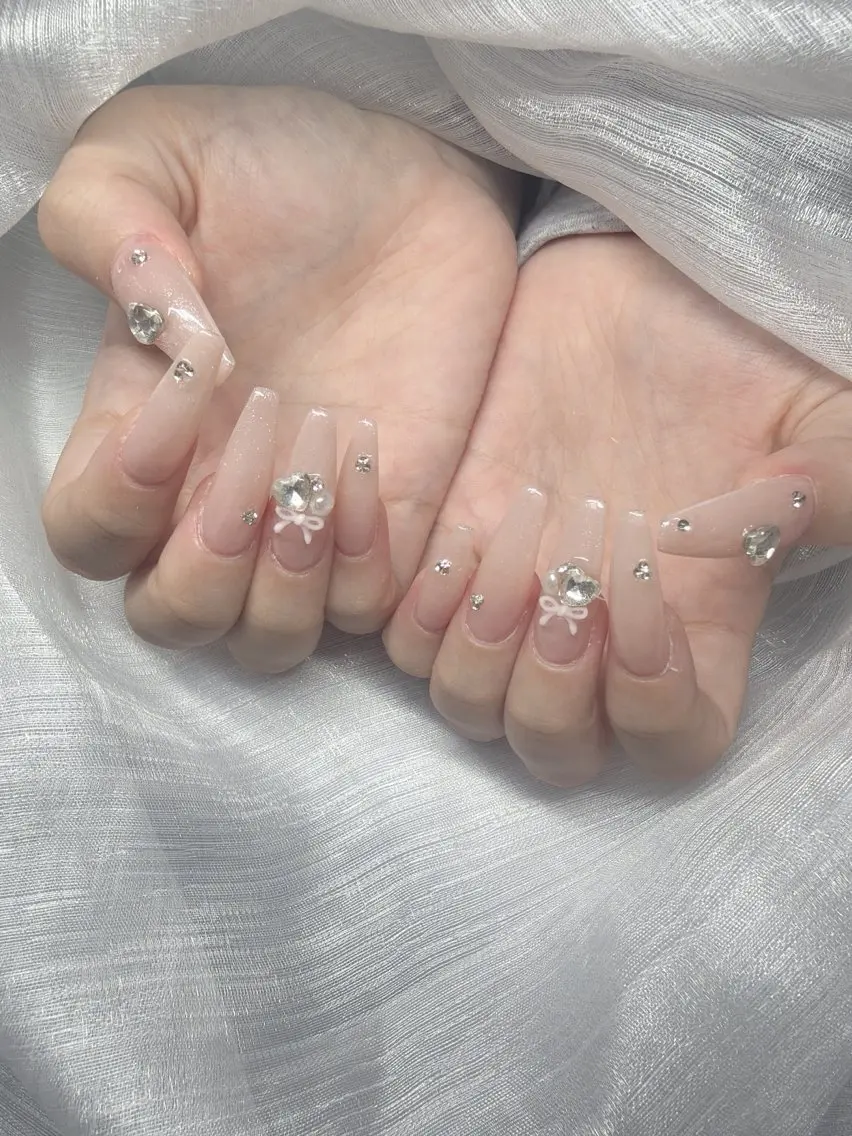 ネイル 長さ出し グラデーション 卒業式 キラキラネイル マグネットネイル ハンドネイル Lee Nailsのネイルデザイン