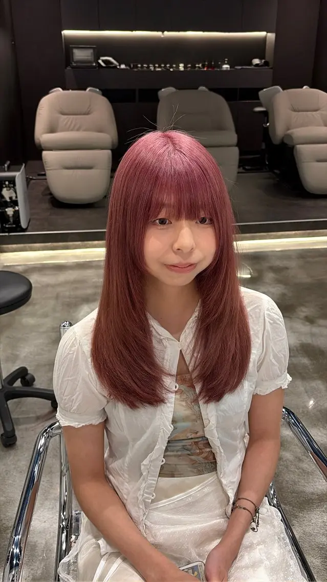 セミロング カット ヘアカラー トリートメント 三輪 隼大のヘアスタイル