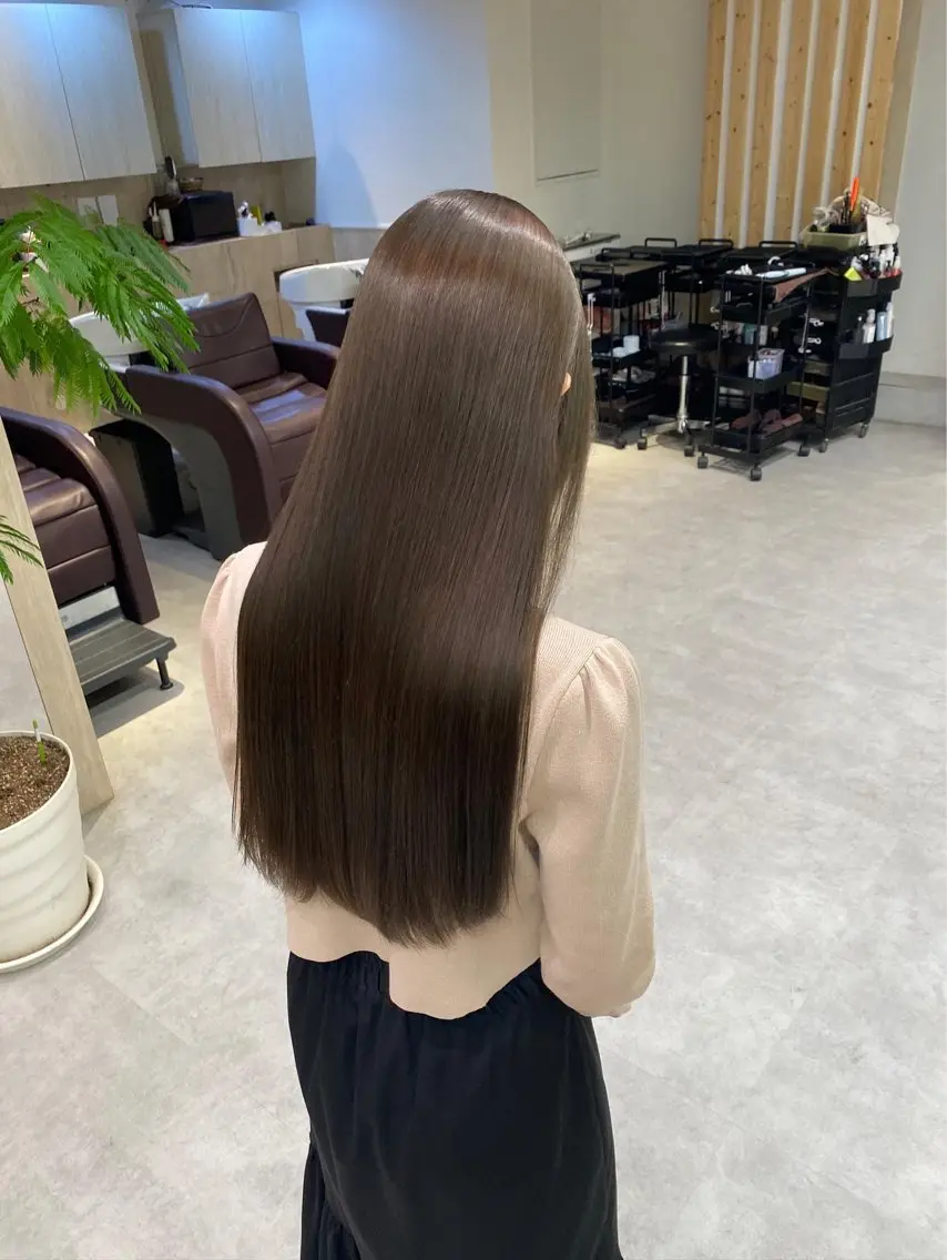 ロング トリートメント omocha umiのヘアスタイル