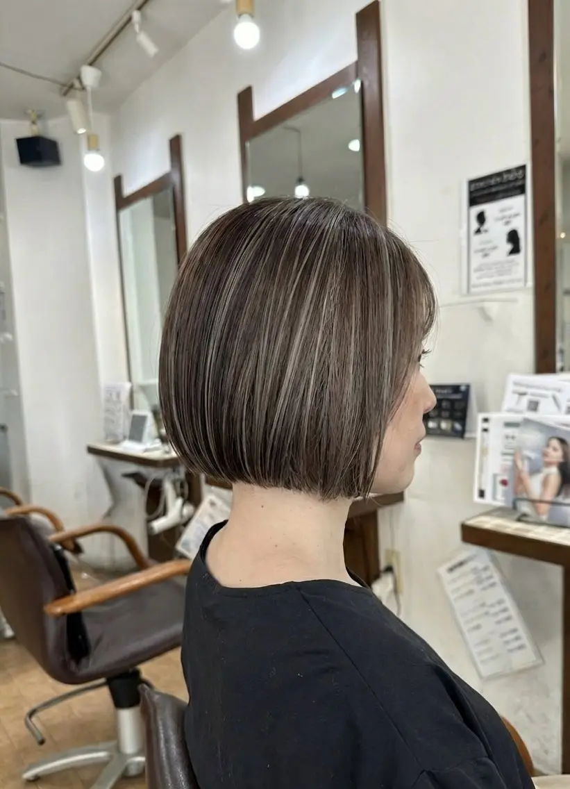 ミディアム カラー ハイライトカラー ボブ ハイライト カット ヘアカラー うねり・パサつき改善 山本翔大✨️のヘアスタイル