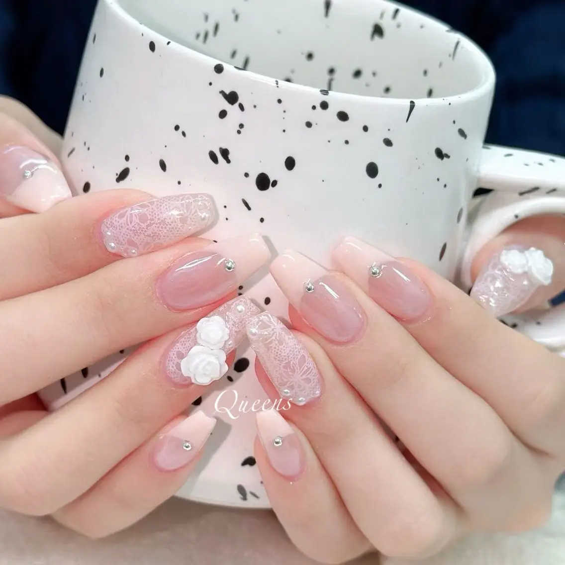 ネイル ハンドネイル Queens テイのネイルデザイン