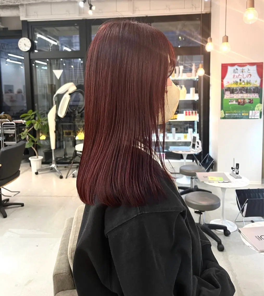 ロング カラー ピンクカラー レッドカラー 神原 茉依🩰🪩のヘアスタイル