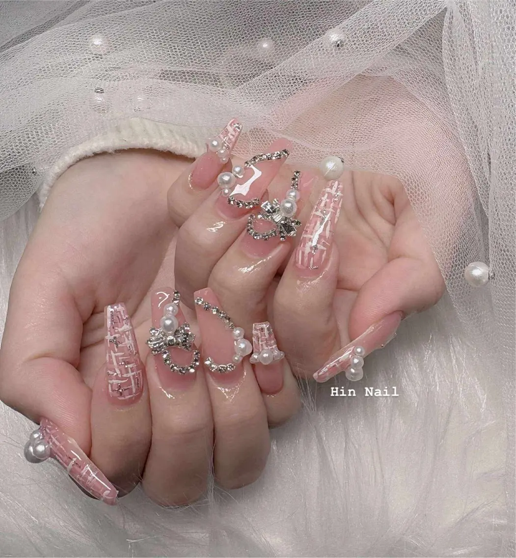 ネイル ハンドネイル Hin Nail 日本橋店のネイルデザイン