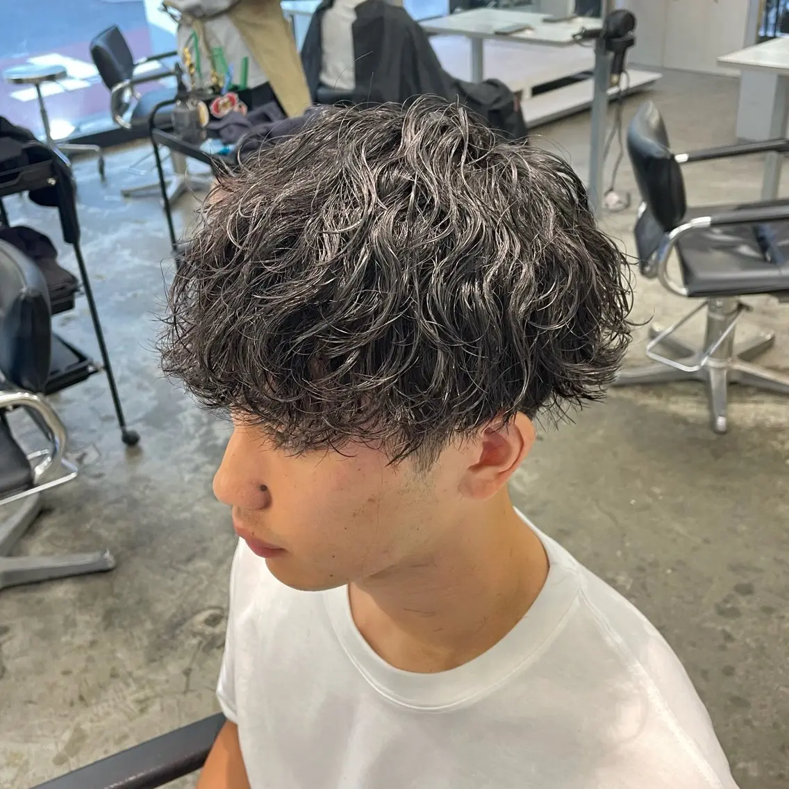 ショート パーマ メンズ 波巻きパーマ カット パーマ メンズ特化美容師/ 藤戸 椋のヘアスタイル