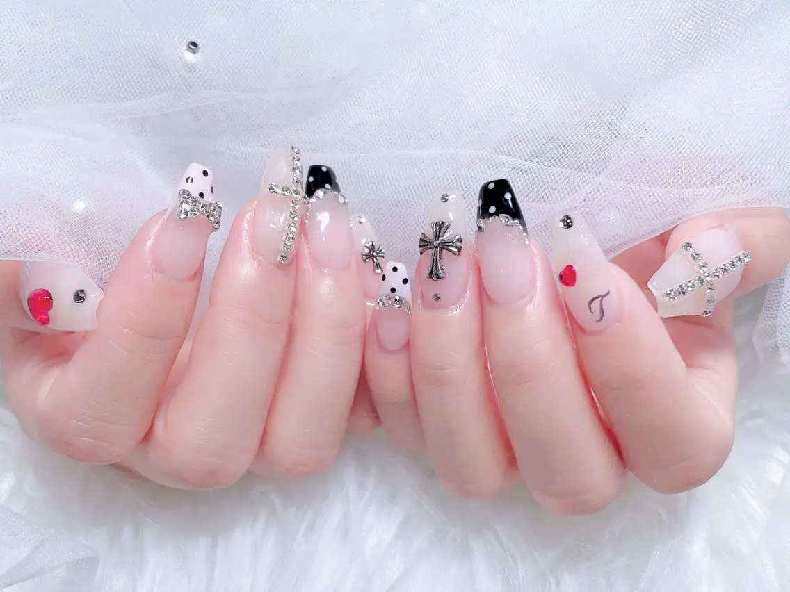 ネイル ハンドネイル LuLu nail💕ミカのネイルデザイン