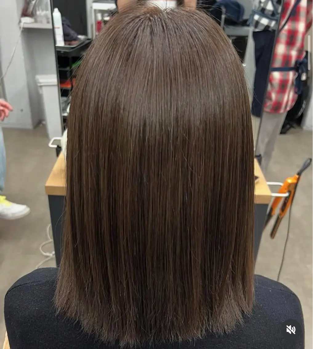 ミディアム 💚 AKI 💚のヘアスタイル