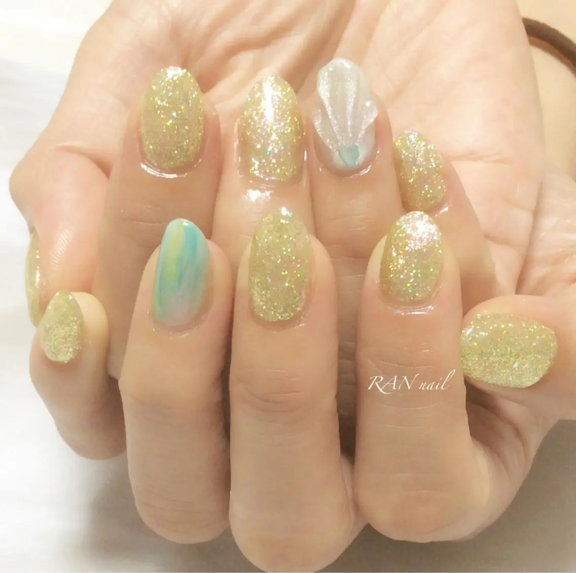 ネイル ジェルネイル キラキラネイル オフィスネイル ワンカラーネイル シンプルネイル ハンドネイル フットネイル RAN nailのネイルデザイン