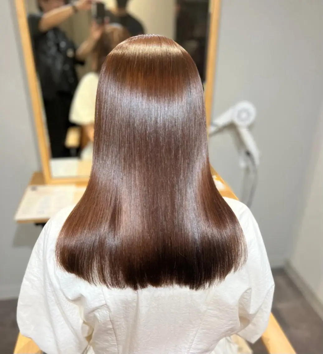 ミディアム カラー カット ヘアカラー 縮毛矯正 トリートメント 中川 侑香のヘアスタイル