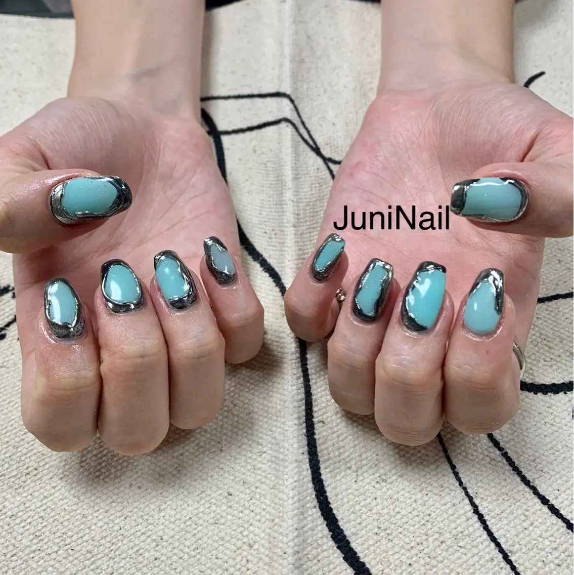 ネイル オーロラネイル クリアネイル フラッシュネイル 氷ネイル・うるうるネイル キラキラネイル ハンドネイル JuniNail 주니네일🇰🇷suのネイルデザイン
