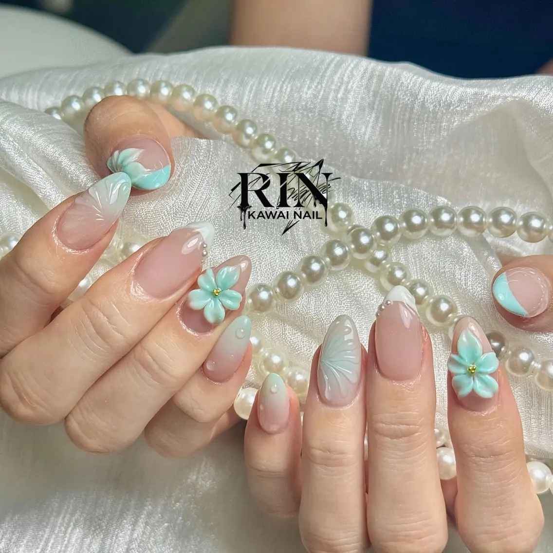 ネイル チークネイル ドット フレンチネイル グラデーション 韓国ネイル ハンドネイル Rin KawaiiNailのネイルデザイン