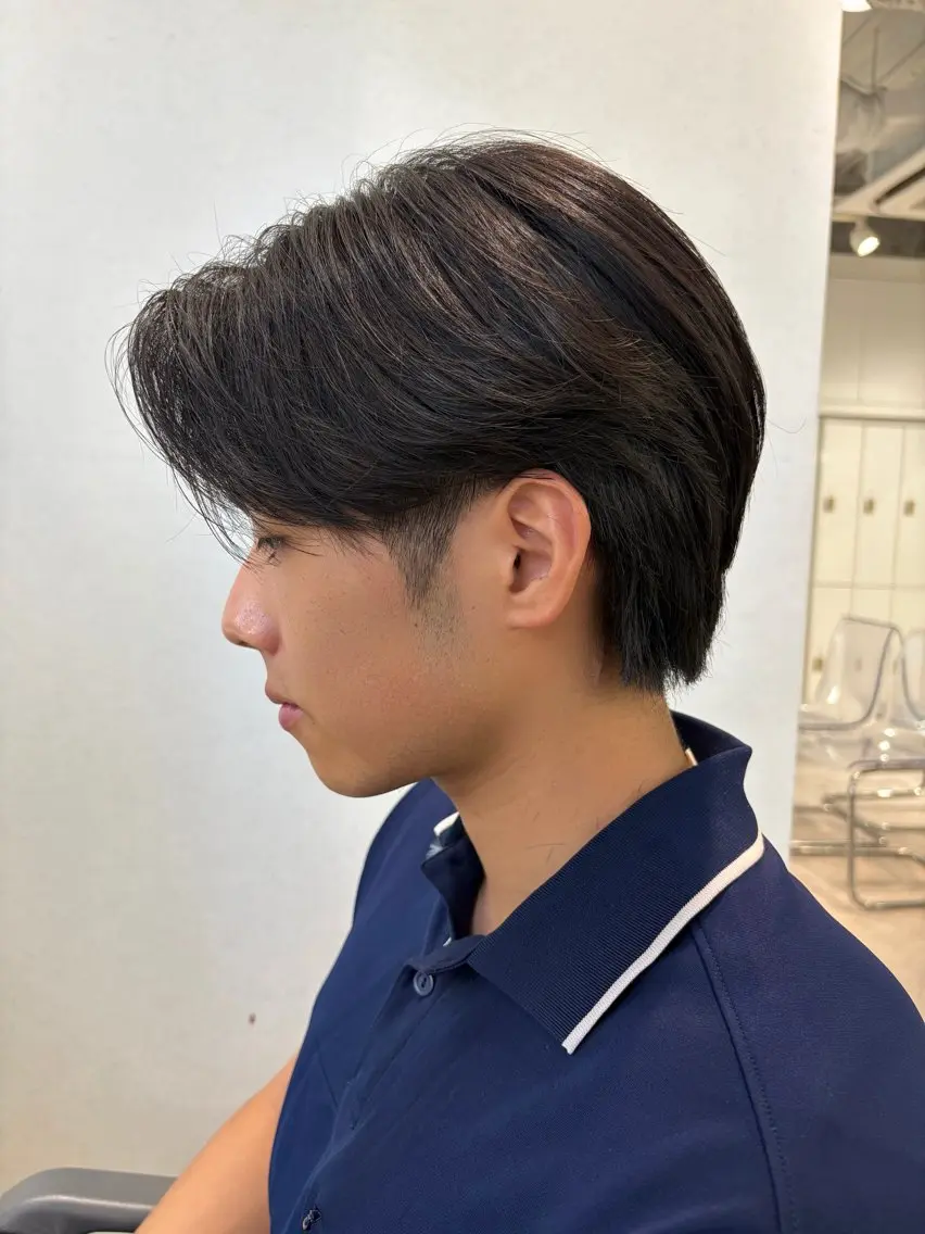 メンズ センターパート ダウンパーマ メンズ韓国風 メンズパーマ しゅり🇰🇷 日韓MIXメンズヘアのヘアスタイル