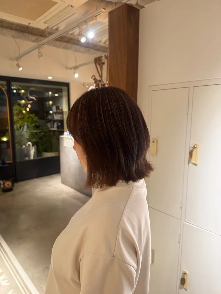 ミディアム くびれヘア 山根 里緒のヘアスタイル