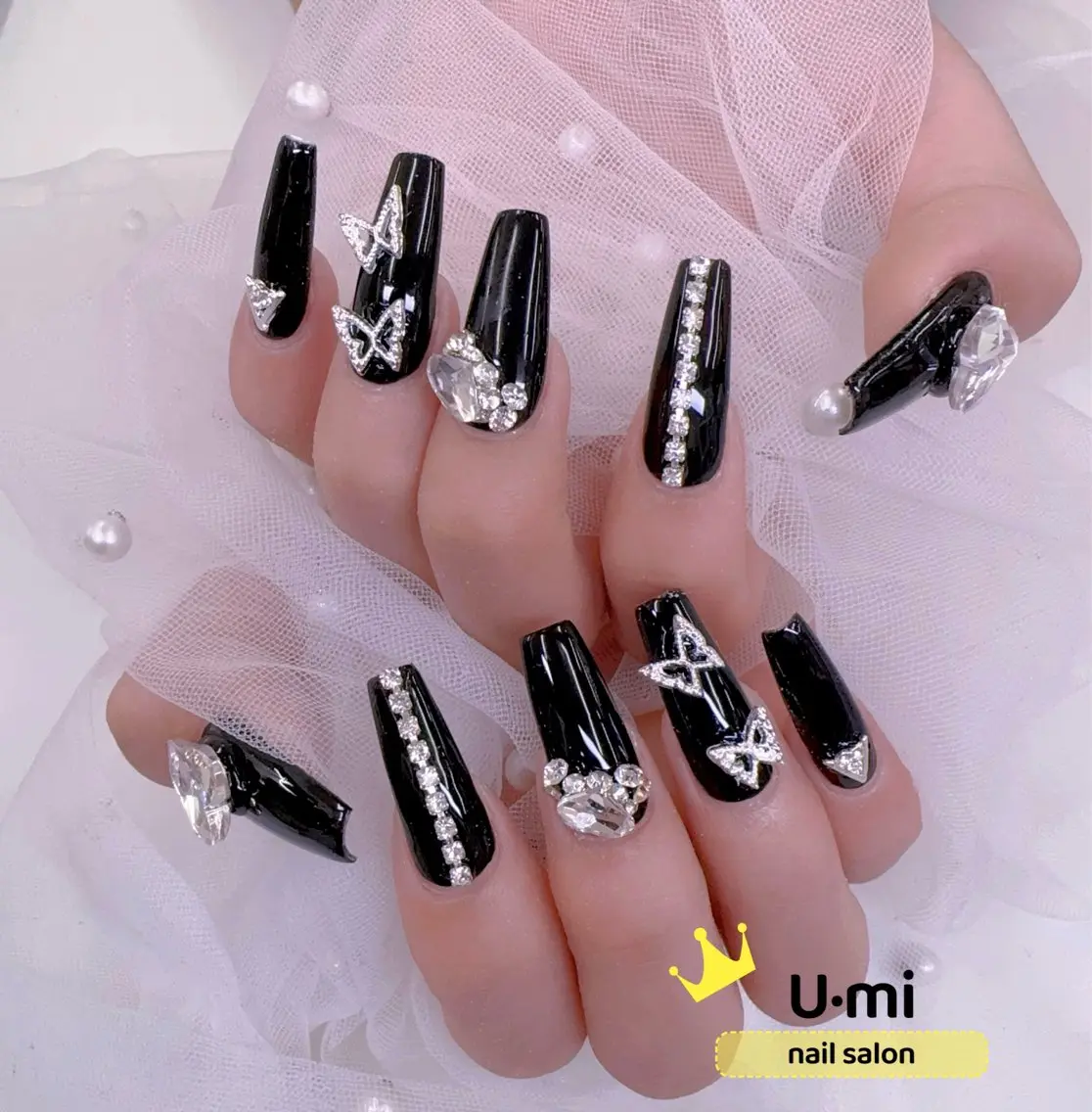 ネイル UMI ネイルサロン新宿🎀のネイルデザイン
