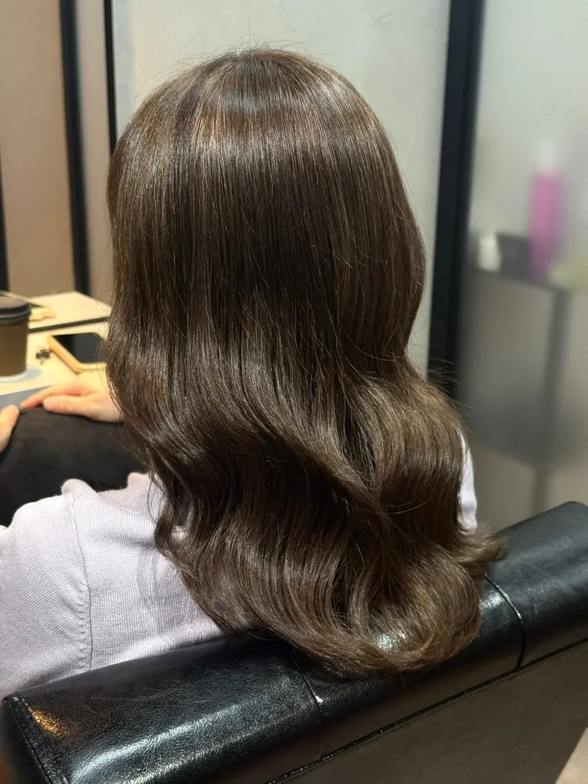 ミディアム カラー カット ヘアカラー トリートメント soi 💜AYAKOのヘアスタイル