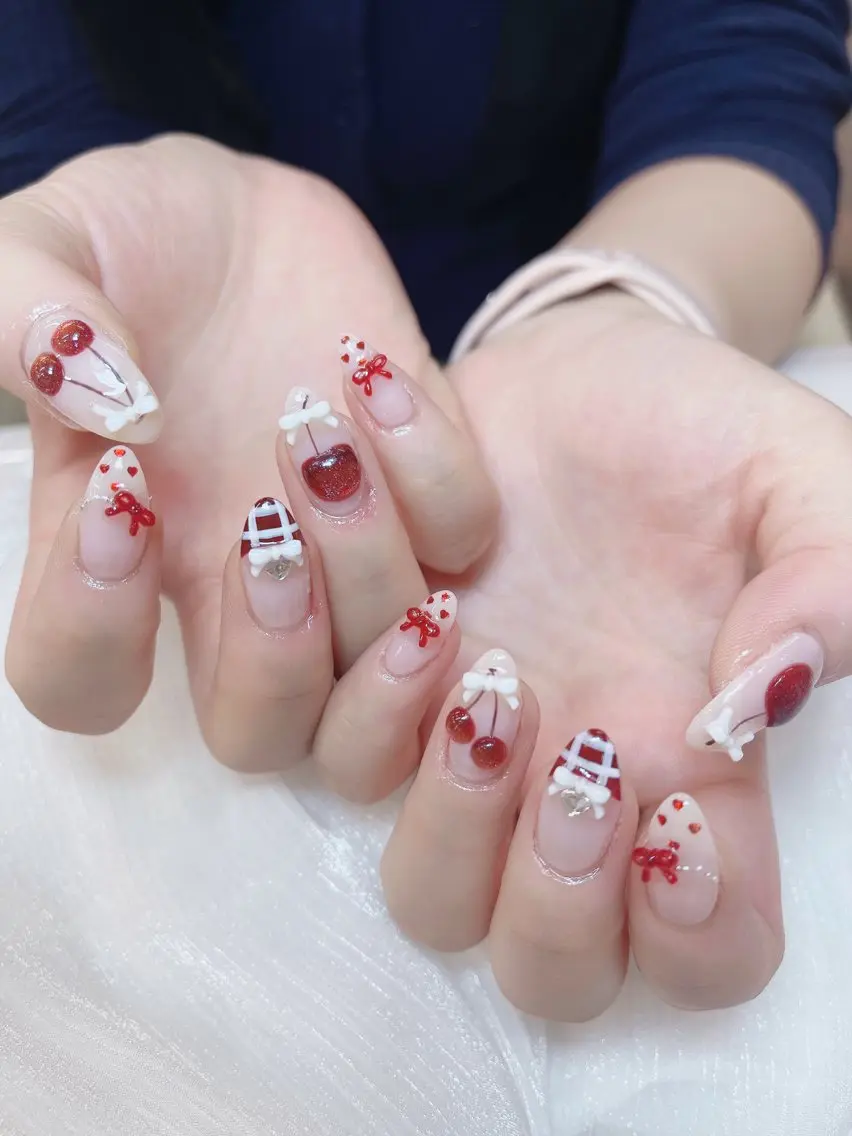 ネイル チークネイル 成人式 フレンチネイル グラデーション 氷ネイル・うるうるネイル ハンドネイル DUO MI nail salonのネイルデザイン