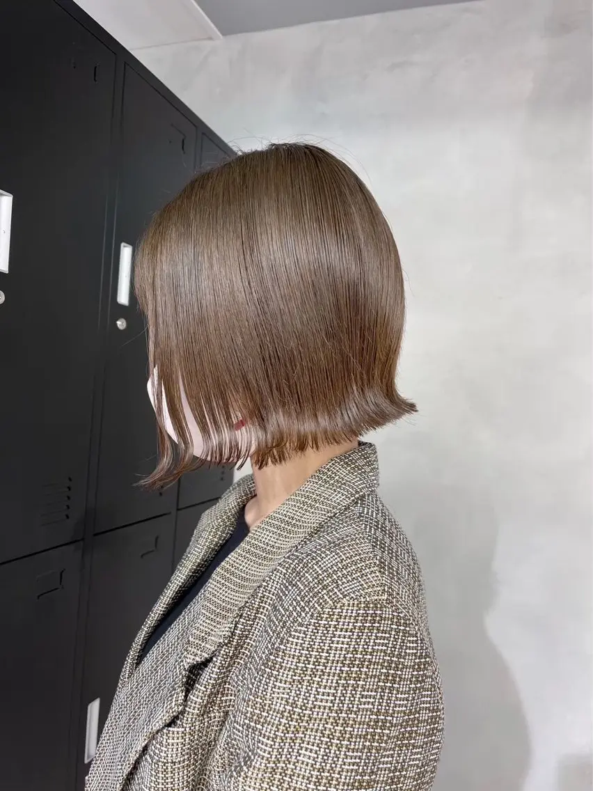 ミディアム カラー 小森聖奈 韓国風レイヤーカットのヘアスタイル
