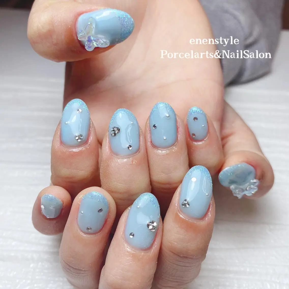 ミディアム ネイル 🐾enen style 🐾のネイルデザイン