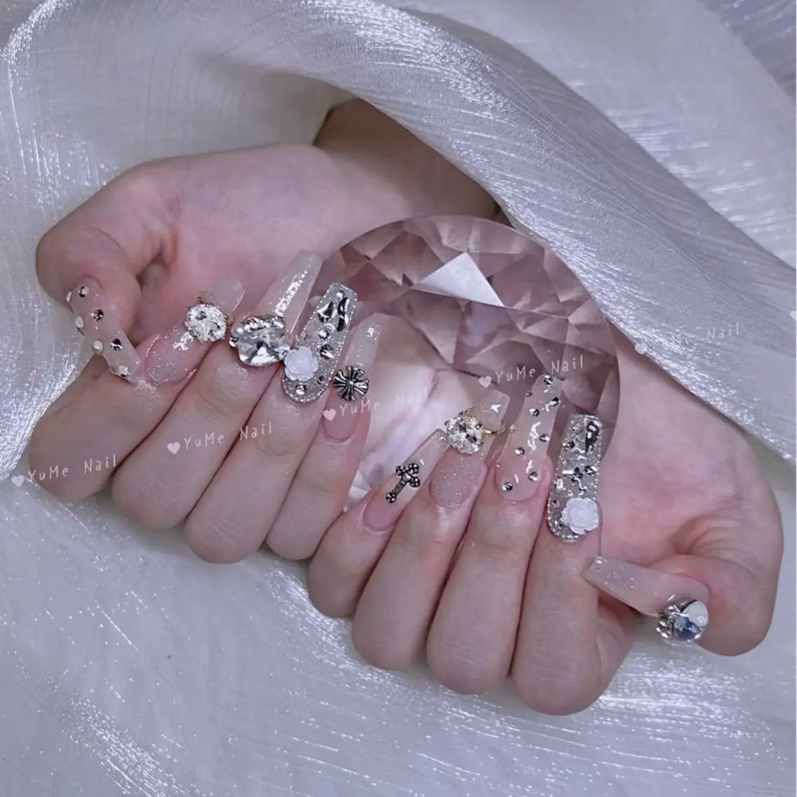ミディアム YUME Nail Beautyのネイルデザイン