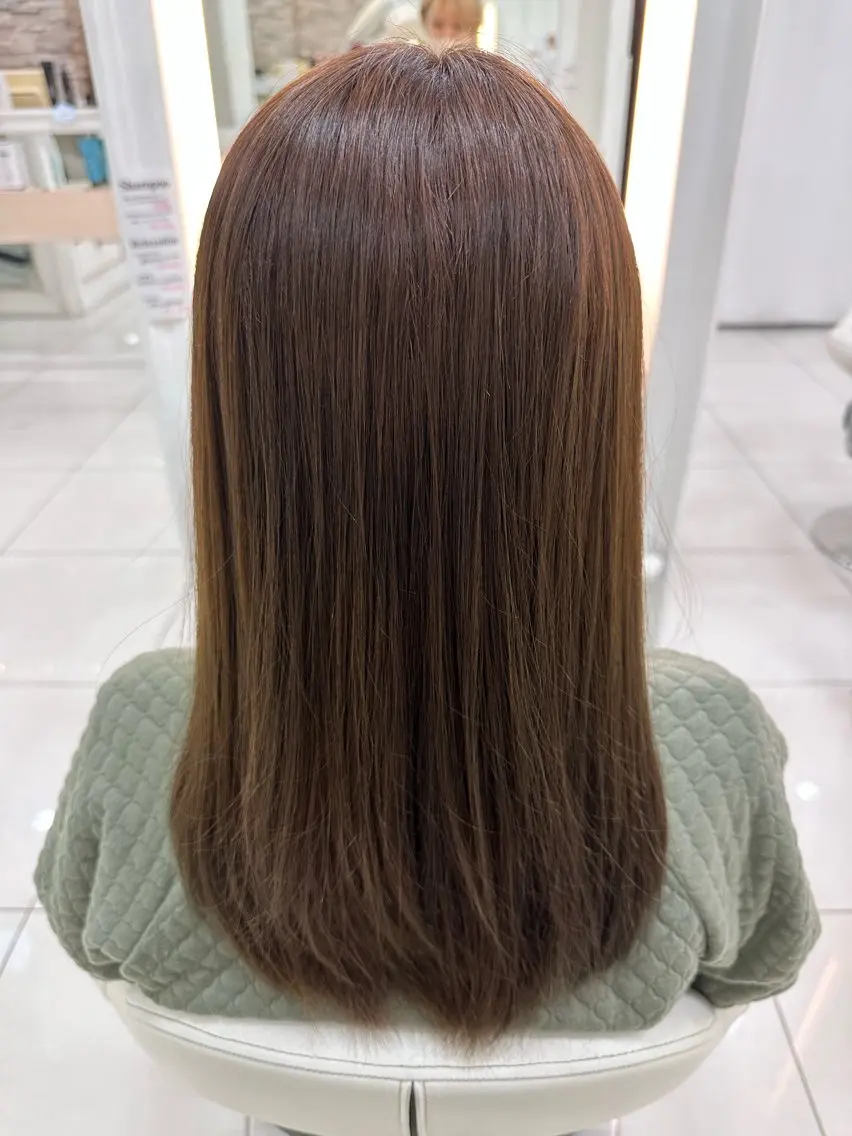 カラー ブラウンカラー 透明感カラー 伊佐 愛のヘアスタイル